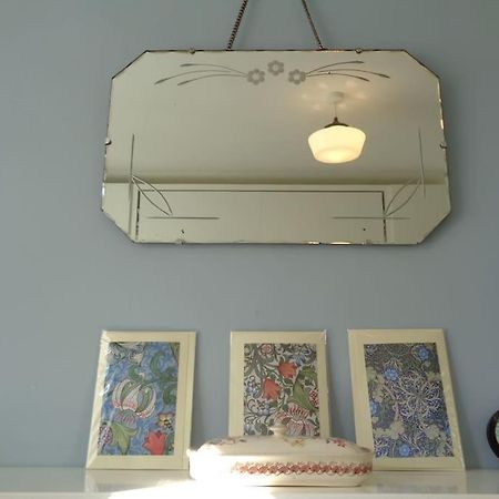 Charming English Style Studio Flat London Exterior photo